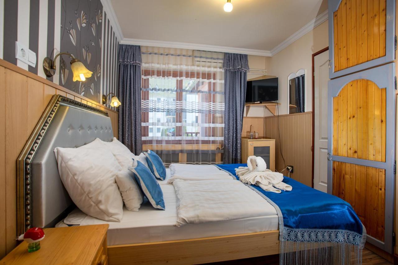 Illés Hotel Szeged Extérieur photo